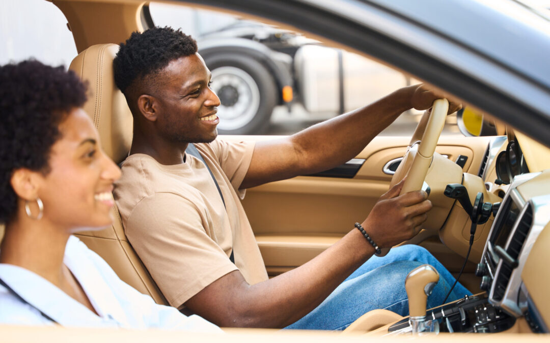 Junge Fahrer in der Kfz-Versicherung – warum 18–23-Jährige bis zu 70 % mehr zahlen